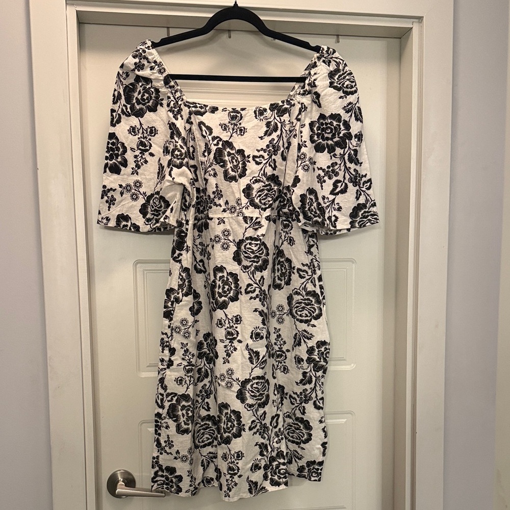 Black and White Italian Linen Floral Dress